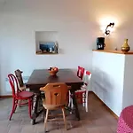 Maison Cecile 度假居 *