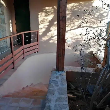 Maison Cecile *